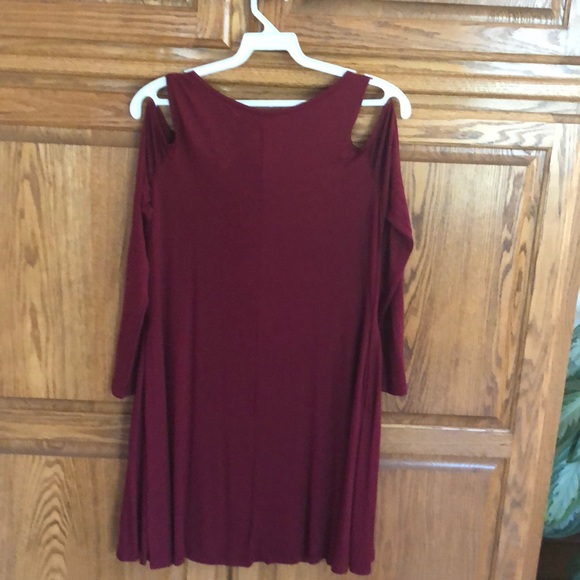 Dress - Picture 3 of 3